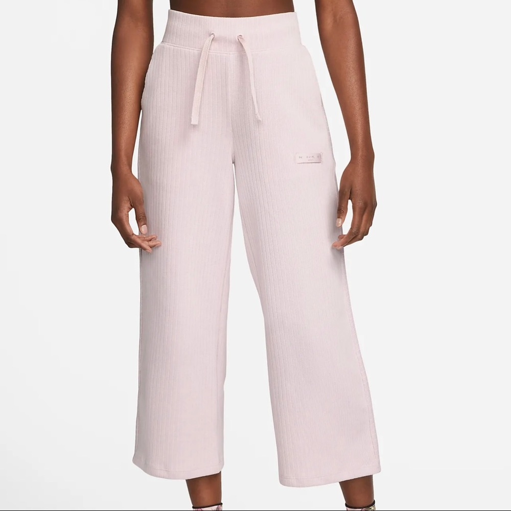 Nike Sportswear Women's Ribbed Culotte Pant